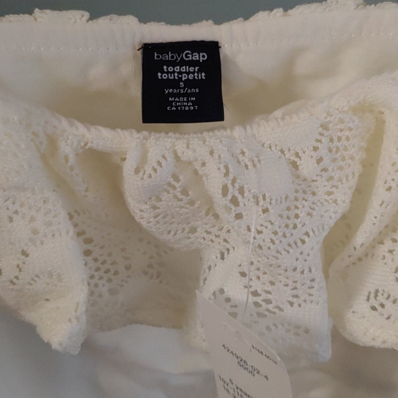 Mix&Match 3/$25 - Gap Lace Cami Top - Picture 3 of 4